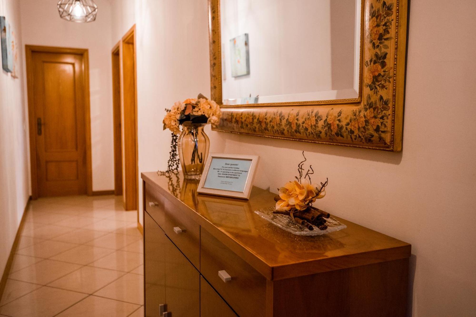 Charm Apartment T2 All With Big Terrace Albufeira Self Check-In Bagian luar foto