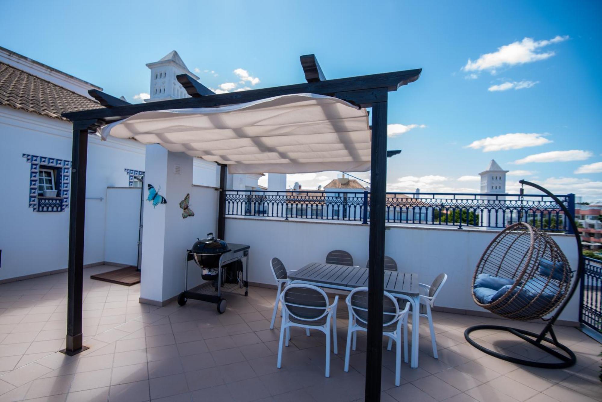 Charm Apartment T2 All With Big Terrace Albufeira Self Check-In Bagian luar foto