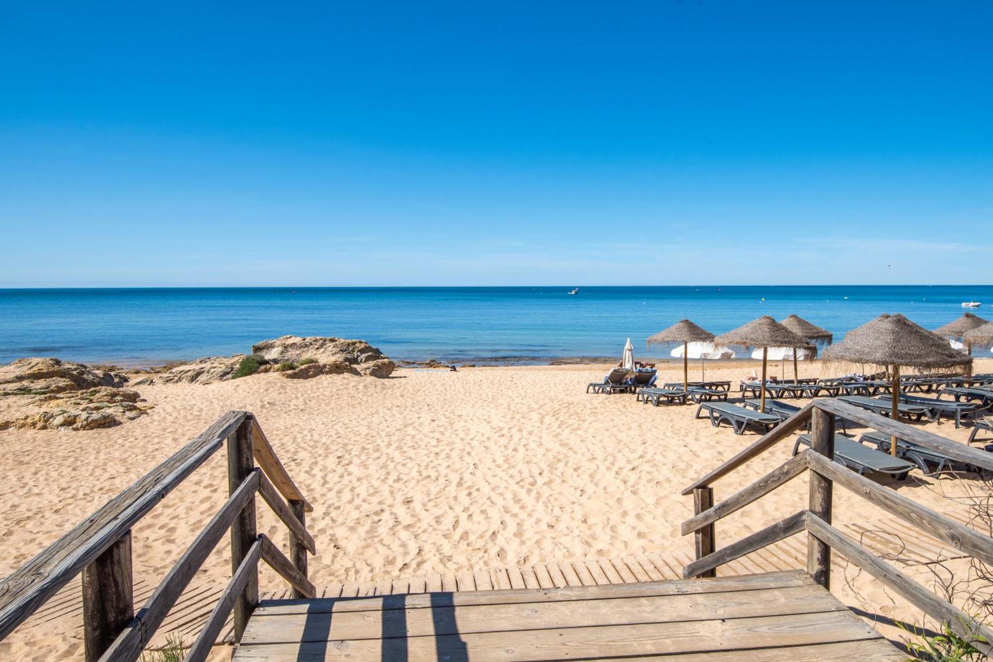 Charm Apartment T2 All With Big Terrace Albufeira Self Check-In Bagian luar foto